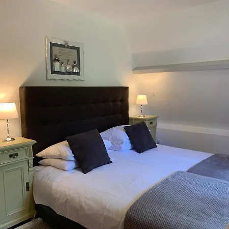 Holiday home - Le Petit Noyer *