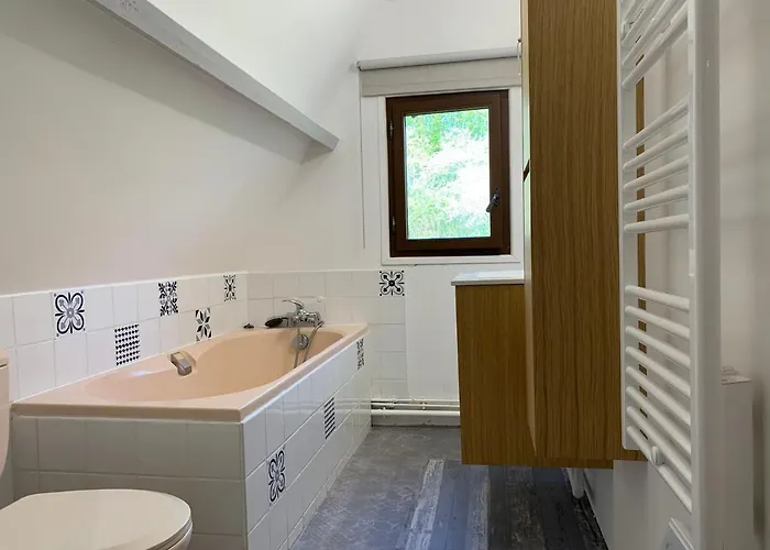 - Le Petit Noyer بيت للعطل لو بوج